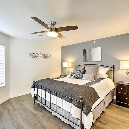 Walk-In Condo Amenities, 3 Mi To Branson Landing!